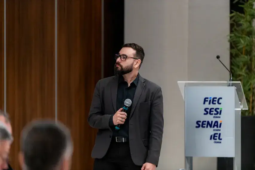 SIMEC promove reunião